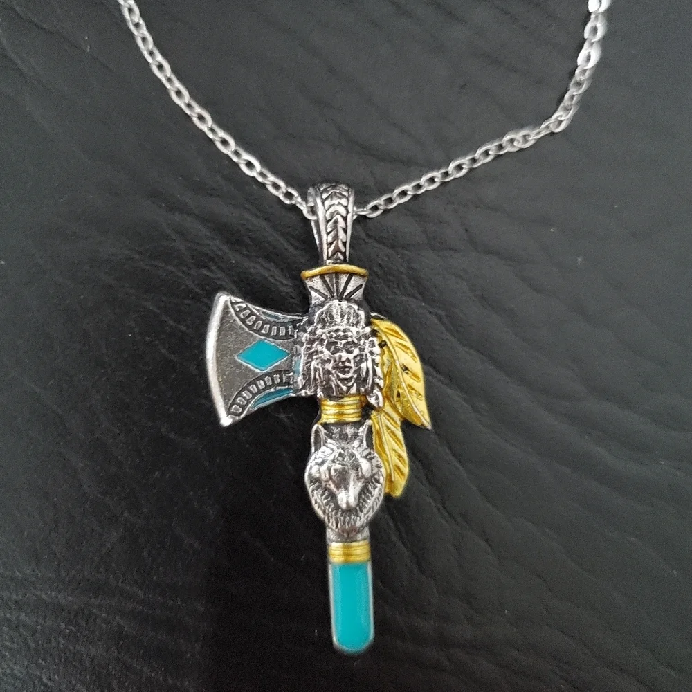 Wolf Hatchet Necklace L 👀k  🐺 Southwestern Tomahawk Head New
